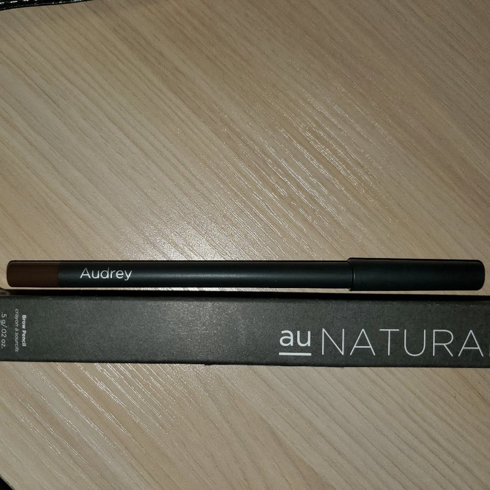 Au Naturale Brow pencil in Audrey